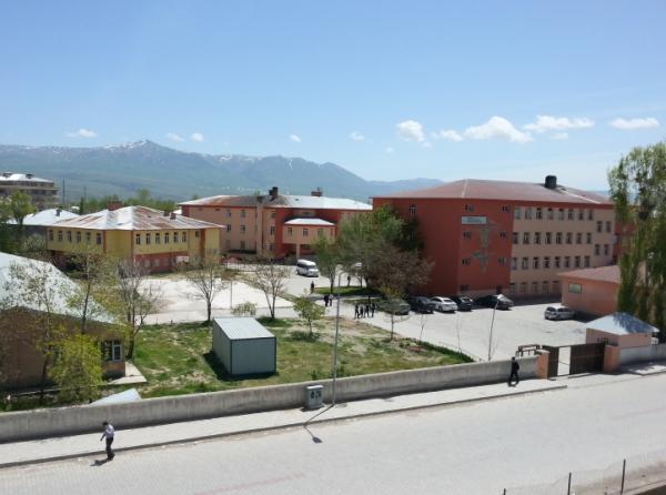 Muradiye Kazım Karabekir Mesleki ve Teknik Anadolu Lisesi Fotoğrafı